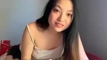 Bokep Cewek Amoy Udah Crot di Muka Pengen di Ewe Lagi poster
