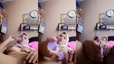 Bokep Ukhti Cantik Ketagihan Colmek poster