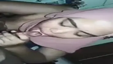 Jilbab Pink Kulum Rakus Kontol Gede Unik Geger Viral poster