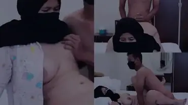 Tante Cari Hiburan Colmek Liar di Rumah Kosong Hot poster